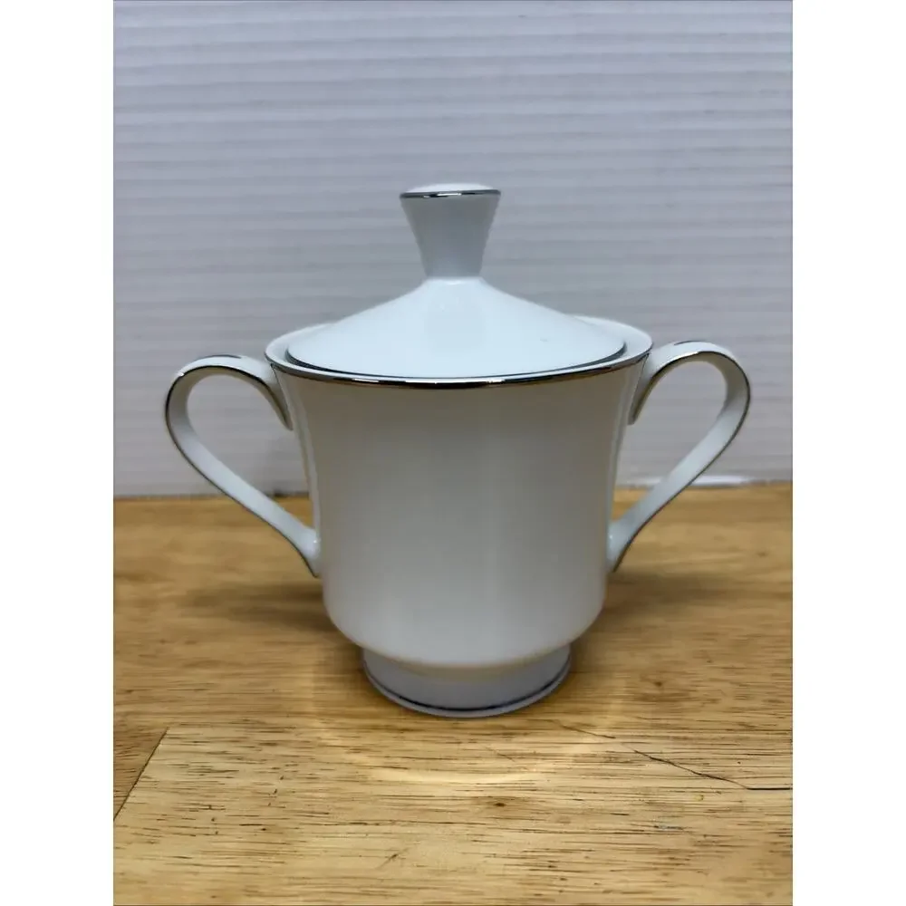 Allure vintage international